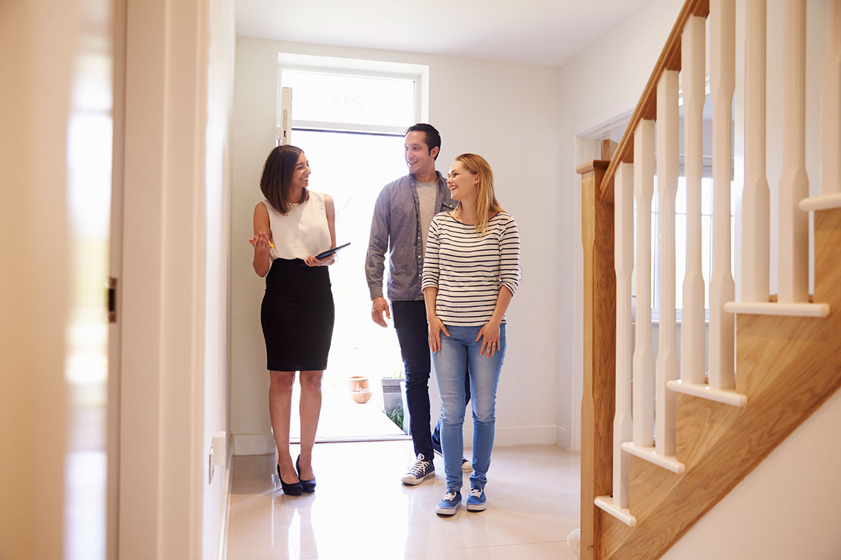 Why Hiring A Real Estate Agent Is Important