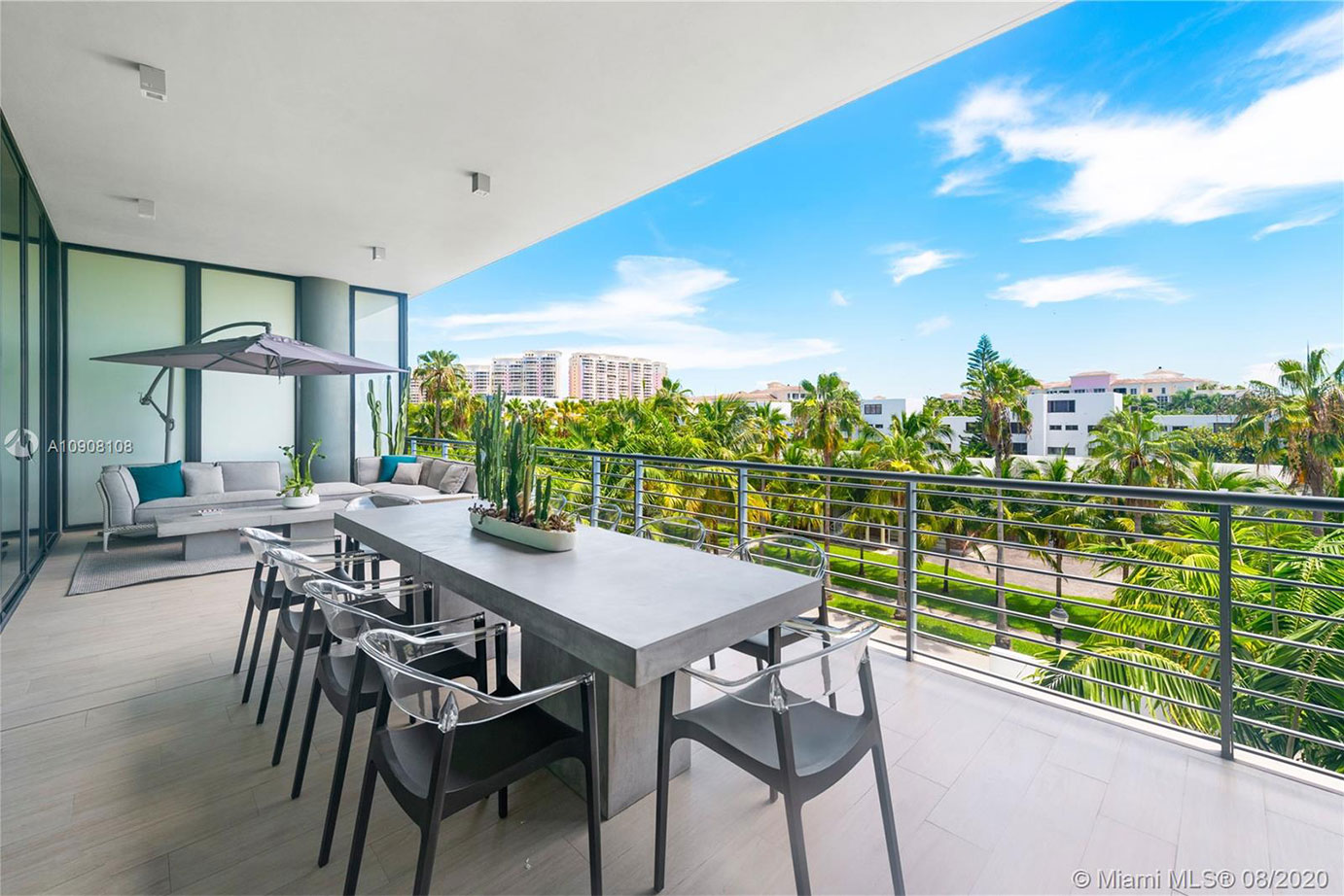 Apto Key Biscayne